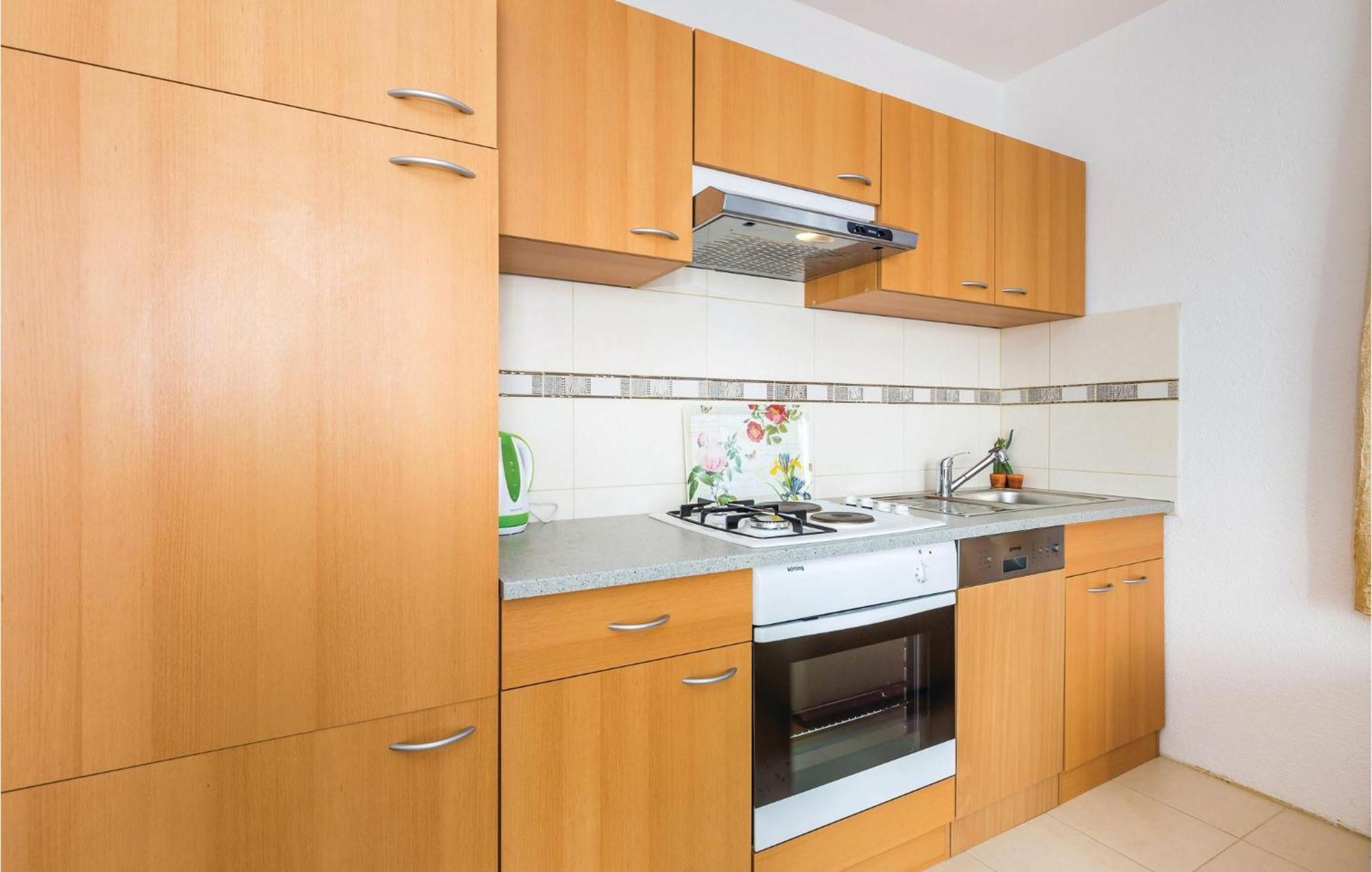 Stunning Apartment In Mošćenička Draga Exteriör bild